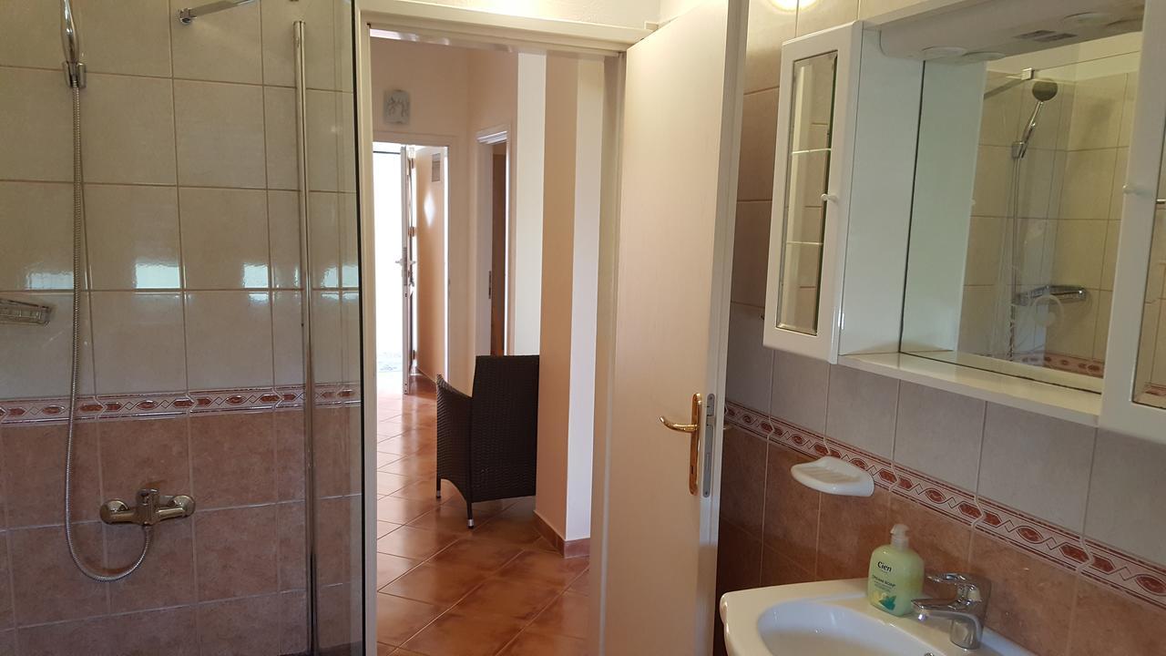 ביוגראד נה מורו Apartments Jannine מראה חיצוני תמונה