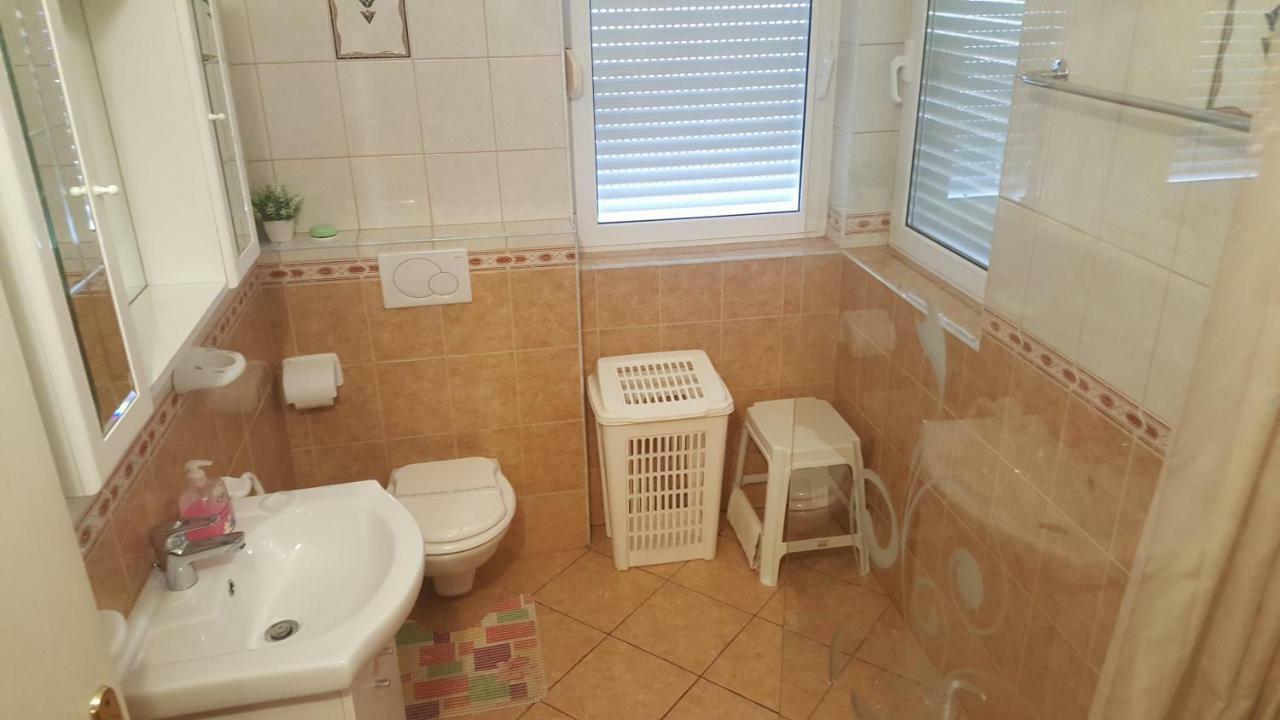 ביוגראד נה מורו Apartments Jannine מראה חיצוני תמונה