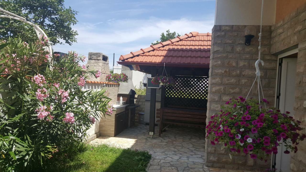 ביוגראד נה מורו Apartments Jannine מראה חיצוני תמונה