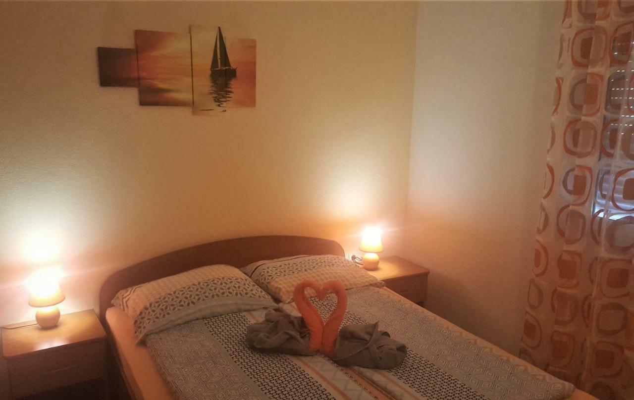 ביוגראד נה מורו Apartments Jannine מראה חיצוני תמונה