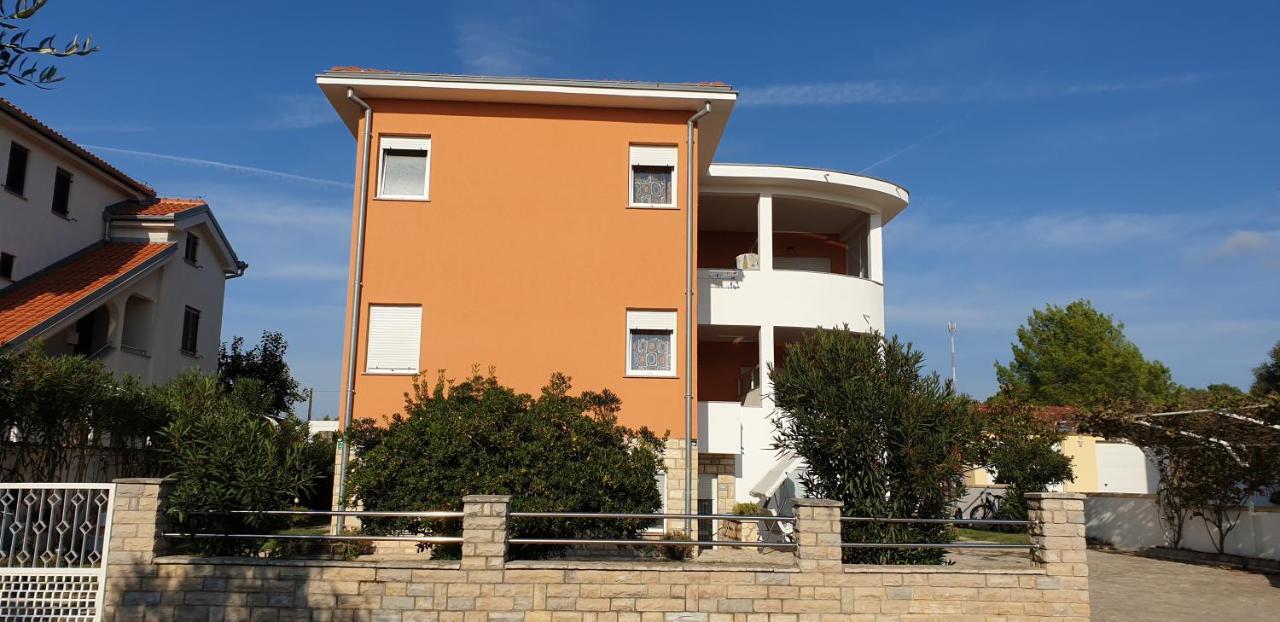 ביוגראד נה מורו Apartments Jannine מראה חיצוני תמונה