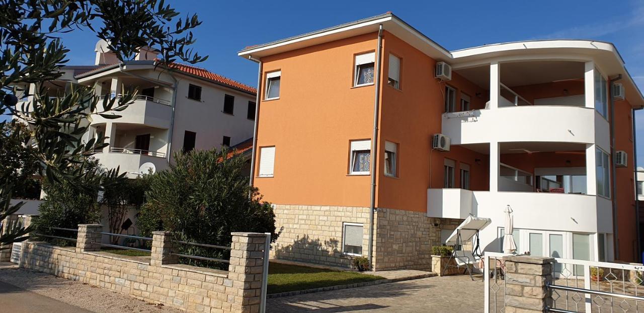 ביוגראד נה מורו Apartments Jannine מראה חיצוני תמונה